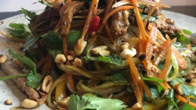 Hands up if you love Thai Beef salad with noodles