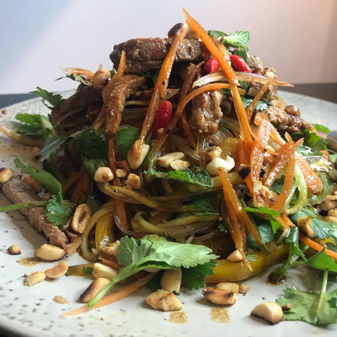 Hands up if you love Thai Beef salad with noodles
