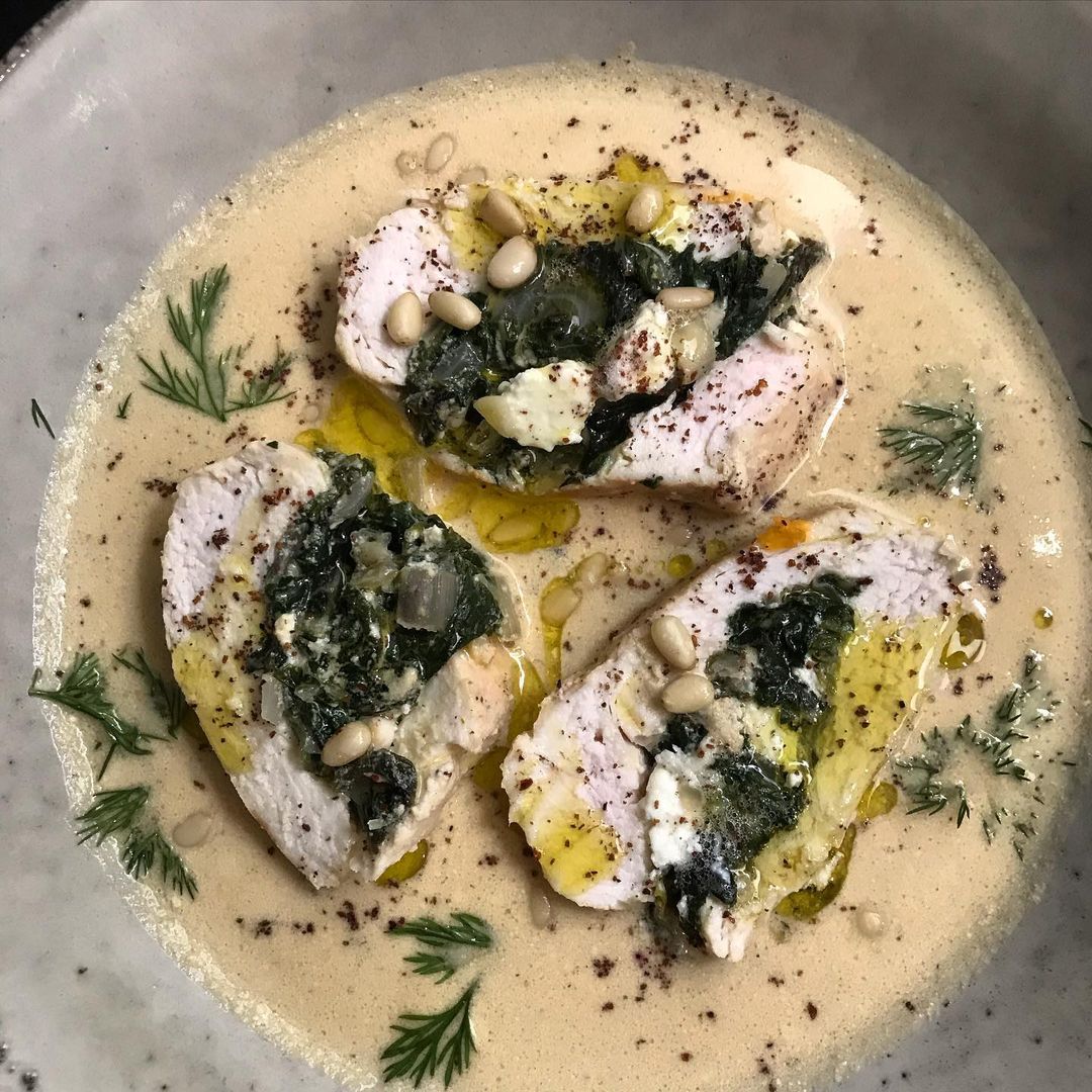 SPINACH AND FETA CHICKEN ROULADE with Tahini sauce Folks my